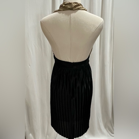STELLA & JAMIE NEW NWT Black and Champagne Pleated Halter Open Back Dress Small - Picture 14 of 16
